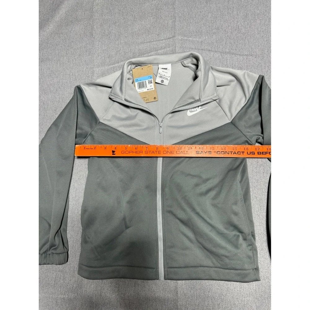 Nike Track Jacket Kids‎ Size M Grey Dri-FIT Colorblock Full Zip HQ9315-084